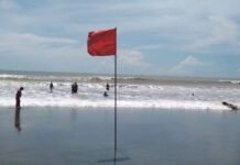 বঙ্গোপসাগরে লঘুচাপ ঘনীভূত হতে পারে, চার সমুদ্রবন্দরে ৩ নম্বর সতর্কসংকেত