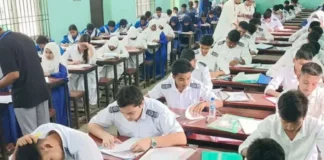 বন্যায় স্থগিত এইচএসসি পরীক্ষা আজ থেকে শুরু, তিন সপ্তাহ পর হলে ফিরছেন চট্টগ্রাম বোর্ডের শিক্ষার্থীরা বন্যায় স্থগিত চট্টগ্রাম বোর্ডের এইচএসসি পরীক্ষা আজ থেকে শুরু