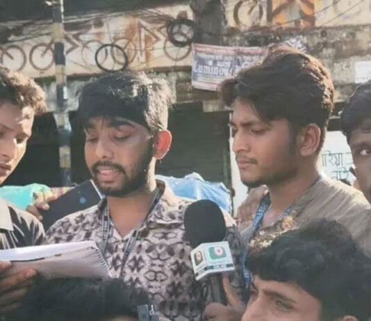 সন্ধ্যা ৬টার মধ্যে শিক্ষামন্ত্রীর পদত্যাগের আলটিমেটাম শিক্ষার্থীদের সন্ধ্যা ৬টার মধ্যে শিক্ষামন্ত্রীর পদত্যাগের আলটিমেটাম শিক্ষার্থীদের
