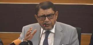 বন্যাকবলিত ১১ জেলায় চিকিৎসক-স্বাস্থ্যকর্মীদের ছুটি বাতিল: স্বাস্থ্যমন্ত্রী বন্যাকবলিত ১১ জেলায় চিকিৎসক ও স্বাস্থ্যকর্মীদের ছুটি বাতিল