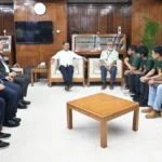 স্বর্ণপদকজয়ী বাংলাদেশি শিক্ষার্থীদের সঙ্গে প্রধানমন্ত্রী তারেক রহমানের সৌজন্য সাক্ষাৎ