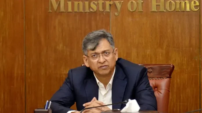 Home_Minister_Salahuddin পুলিশ কোনো দল বা গোষ্ঠীর লাঠিয়াল বাহিনী নয়: স্বরাষ্ট্রমন্ত্রী সালাহউদ্দিন আহমদ