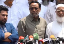 ১১ দলীয় জোটের রাষ্ট্রপতি প্রার্থী কর্নেল (অব.) অলি আহমদ ১১ দলীয় জোটের রাষ্ট্রপতি প্রার্থী কর্নেল (অব.) অলি আহমদ