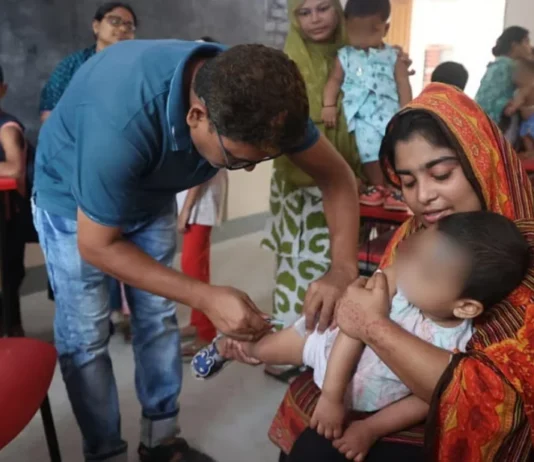 যেসব এলাকায় শিশু টিকা পায়নি, সেখানে বিশেষ হাম-রুবেলা টিকাদান যেসব এলাকায় শিশু টিকা পায়নি, সেখানে বিশেষ হাম-রুবেলা টিকাদান