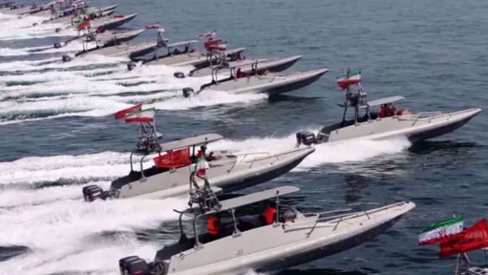 IRGC হরমুজে ১০০ কিলোমিটারের মধ্যে মার্কিন যুদ্ধজাহাজ এলে জবাব: ইরানের হুঁশিয়ারি
