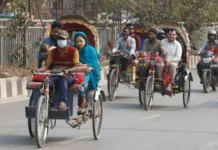ব্যাটারিচালিত অটোরিকশা নিয়ন্ত্রণে কেন বারবার ব্যর্থ হচ্ছে প্রত্যেক সরকার? ব্যাটারিচালিত অটোরিকশা নিয়ন্ত্রণে কেন বারবার ব্যর্থ হচ্ছে প্রত্যেক সরকার?