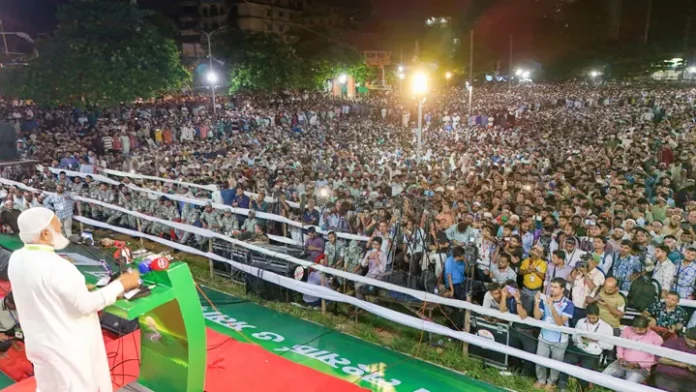 ঢাকা–চট্টগ্রাম লংমার্চে ১১ দলের হুঁশিয়ারি, ছয় দফা না মানলে এক দফার আন্দোলন
