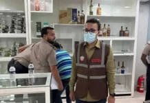 শুল্কমুক্ত মদ রাখার অভিযোগে সালমান মুক্তাদিরের শ্বশুরের ৪ ওয়্যারহাউস সিলগালা শুল্কমুক্ত মদ রাখার অভিযোগে সালমান মুক্তাদিরের শ্বশুরের ৪ ওয়্যারহাউস সিলগালা